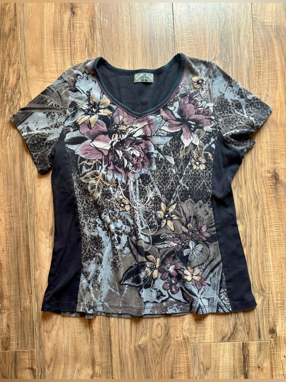 Y2K Vanilla Sugar floral graphic tee rhinestone details size 2X 100% cotton